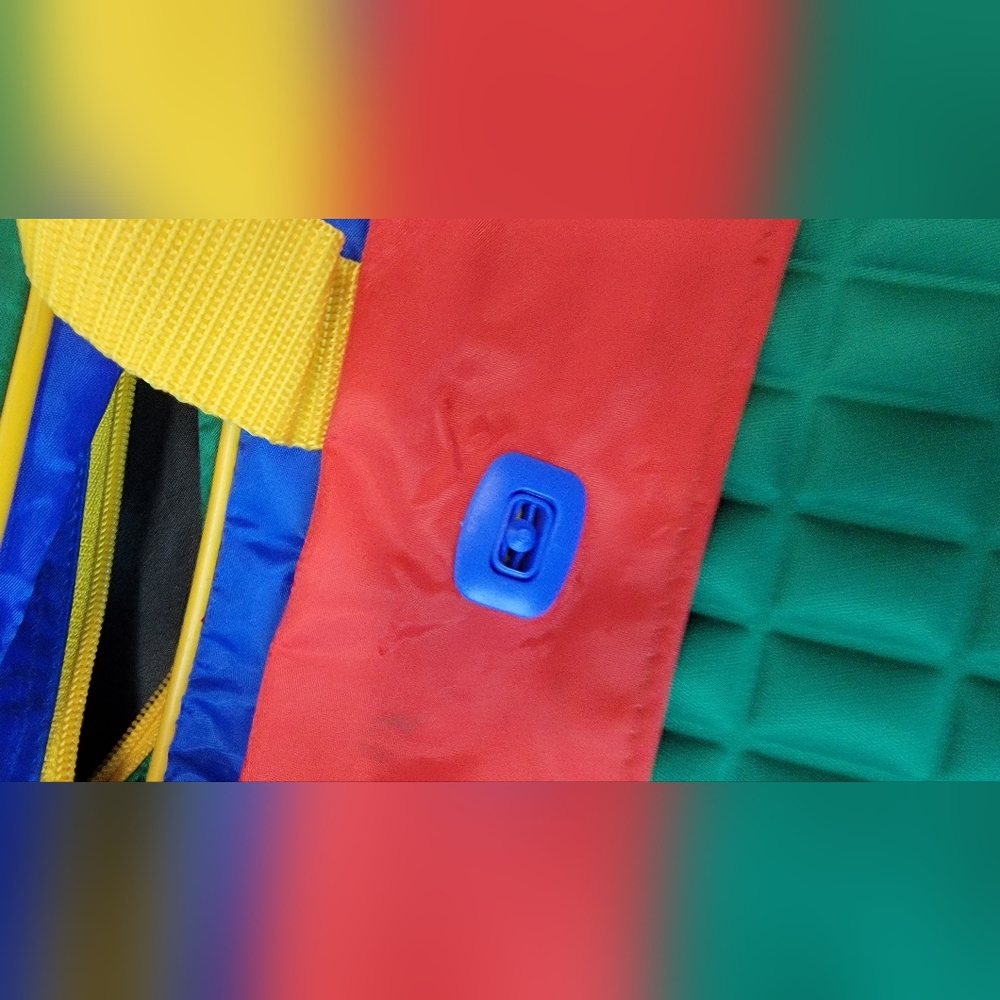 VTG UCB United Colors Benetton 90s Multi Colored Gym Bag (Missing button) - Picture 4 of 7